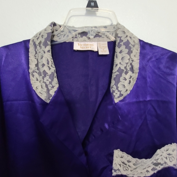 Vintage gold lable Victoria's secret jammie set satin purple - Picture 4 of 13